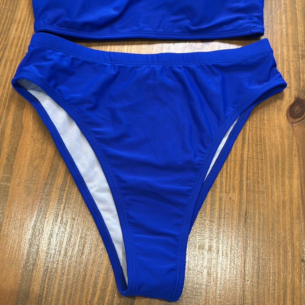 Classic blue women’s two piece Bikini Set size Medium bandeau NWOT swimwear - Picture 5 of 9